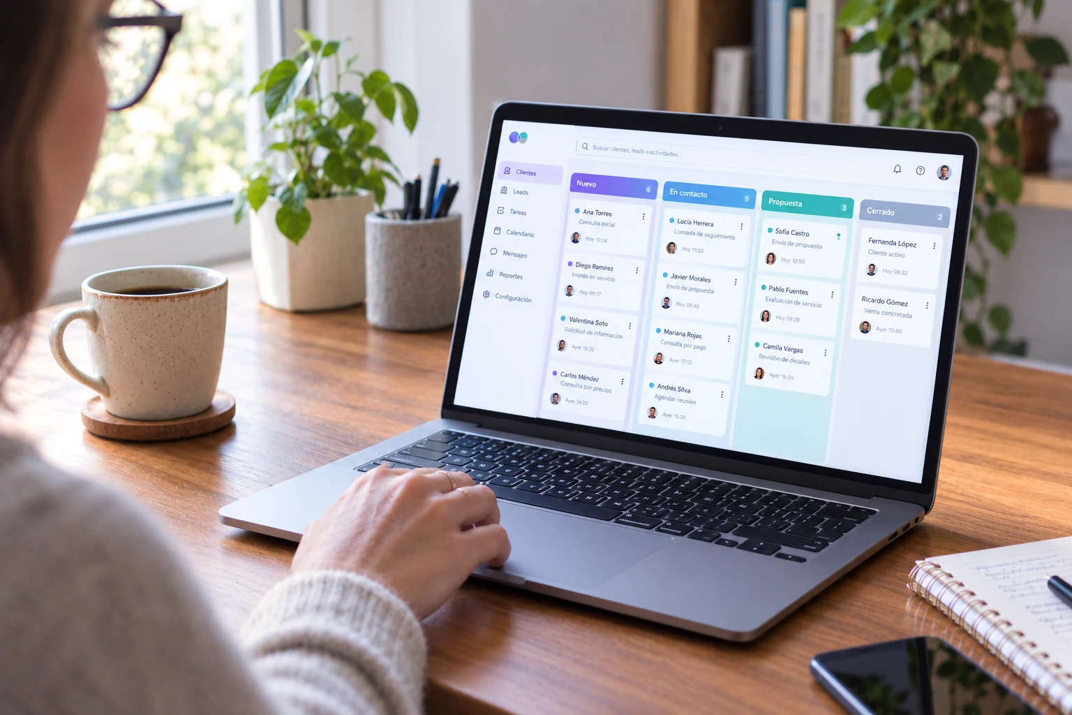 Panel de seguimiento de leads actualizándose automáticamente